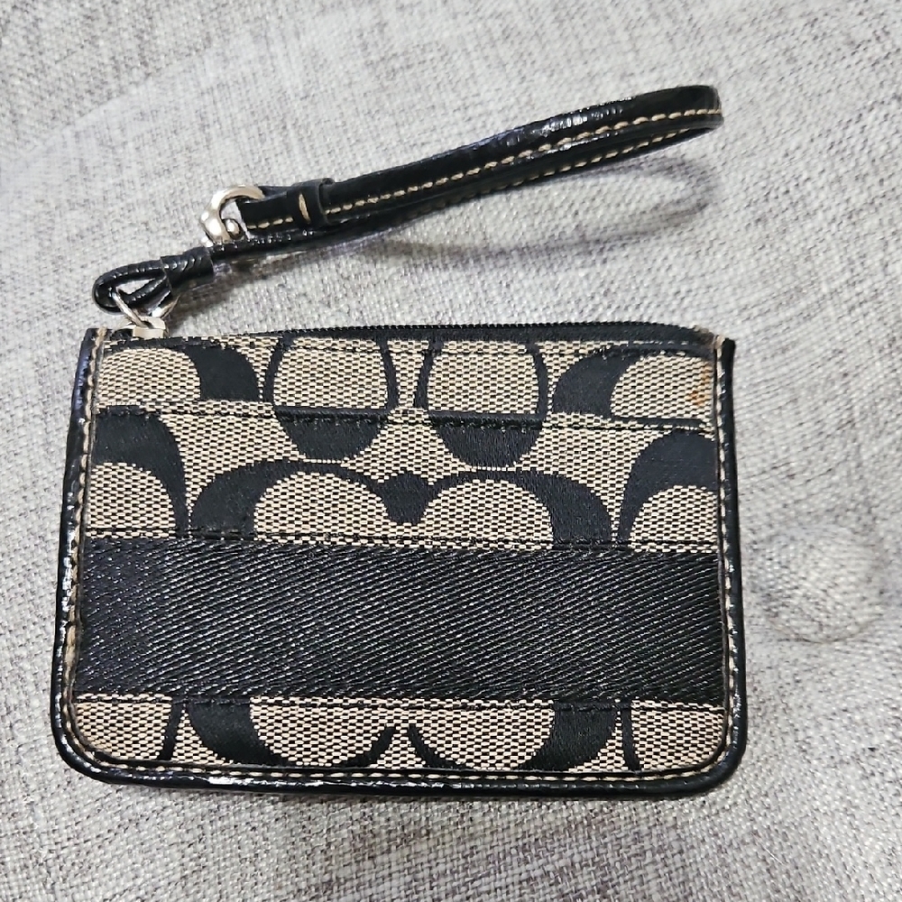 Black and Tan Wristlet